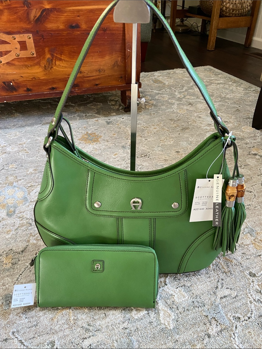 Etienne Aigner 2012 Green Leather Lehny Hobo Bag-Matching Wallet (dead stock)